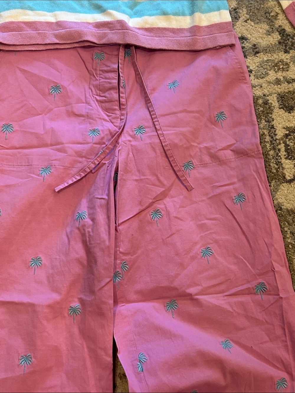 Lilly Pulitzer 2 Pc Set Women’s Pink Palm Wide Leg Pants Striped V Neck Top - Picture 2 of 13